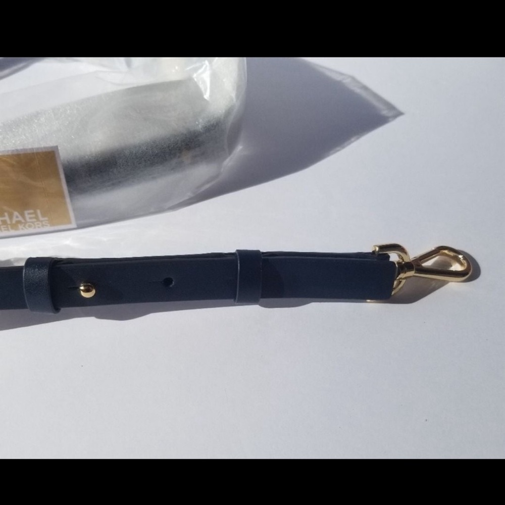 Michael Kors Admiral/Navy Leather Shoulder Purse Guitar Strap - Picture 5 of 5